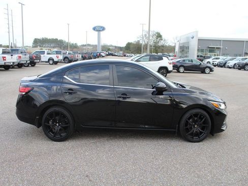 Used 2020 Nissan Sentra S w/ Trunk Package FWD image 7