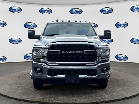Used 2024 RAM 3500 Big Horn AWD/4WD image 8