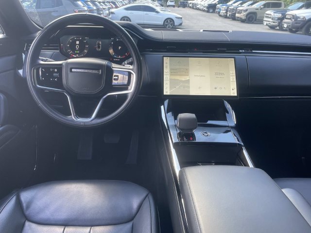 Used 2025 Land Rover Range Rover Sport SE AWD/4WD image 14