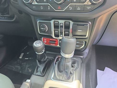 New 2026 Jeep Gladiator Mojave AWD/4WD image 16