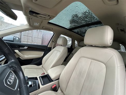 Used 2018 Audi Q5 2.0T Premium image 12