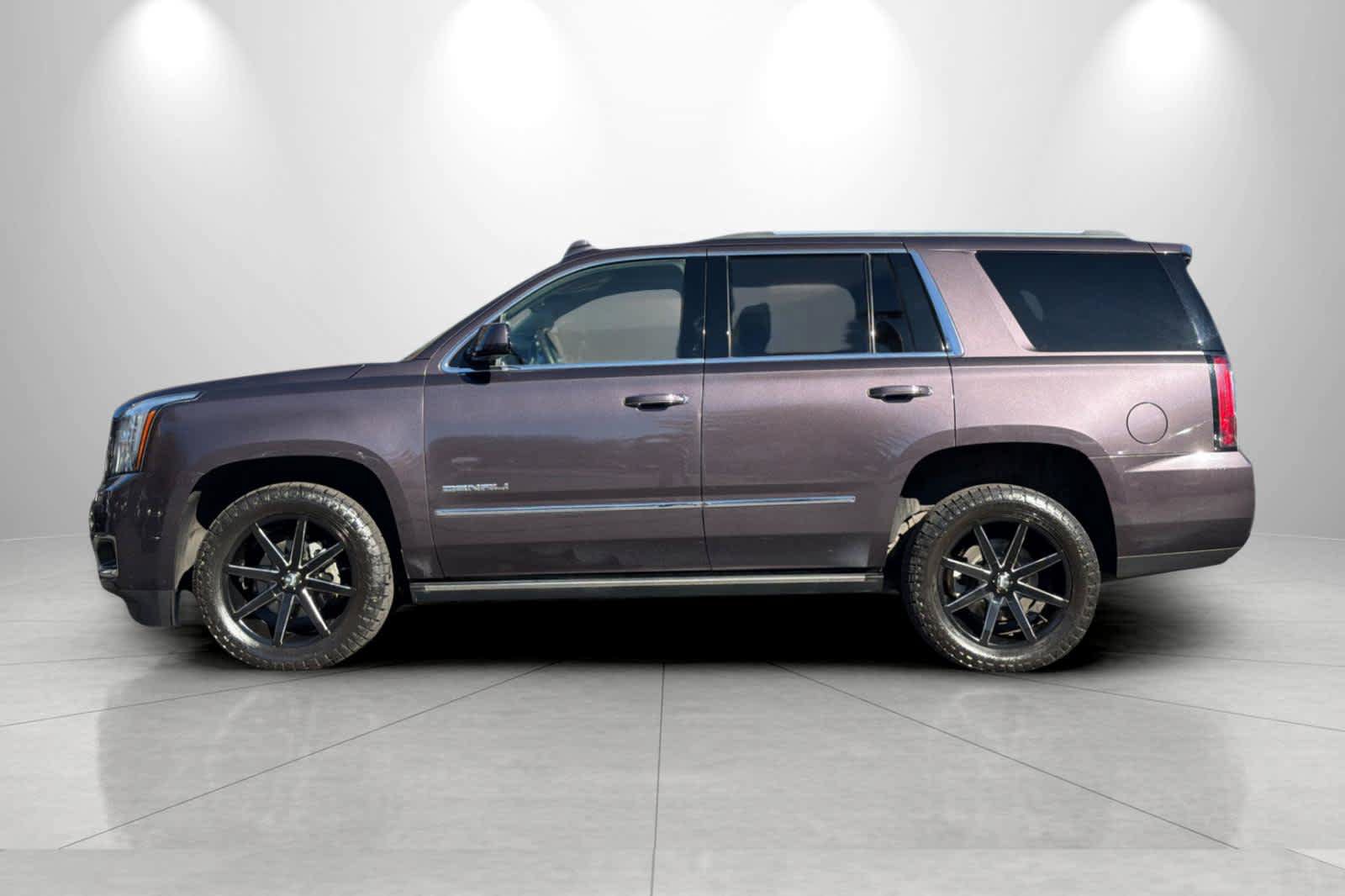 Used 2015 GMC Yukon Denali w/ Premium Package AWD/4WD image 5