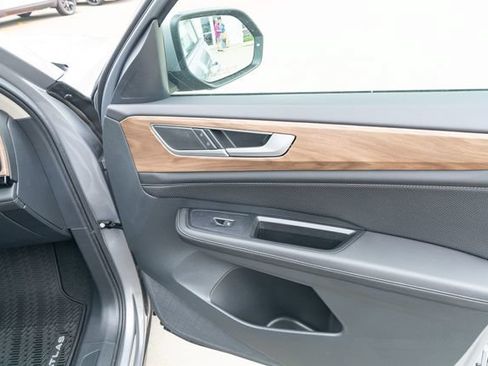 New 2026 Volkswagen Atlas SE FWD image 48