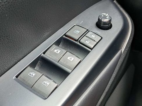Used 2018 Toyota Highlander XLE FWD image 24