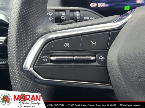 Certified 2025 Chevrolet Equinox EV LT FWD image 24