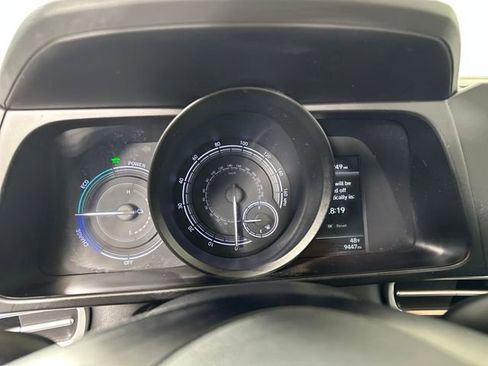 Used 2023 Hyundai Elantra Blue w/ Preferred Accessory Package image 17