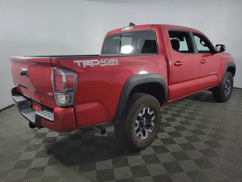 Used 2023 Toyota Tacoma TRD Off-Road w/ Technology Package AWD/4WD image 9