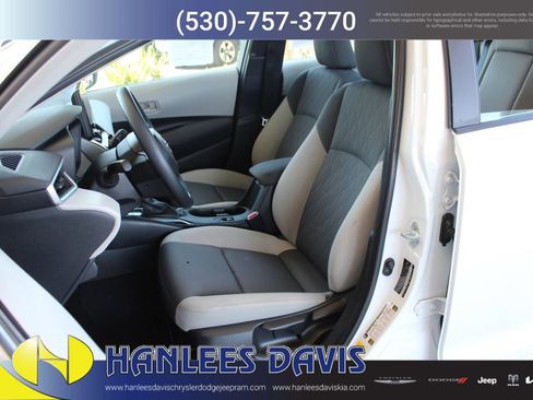 Used 2024 Toyota Corolla LE FWD image 12