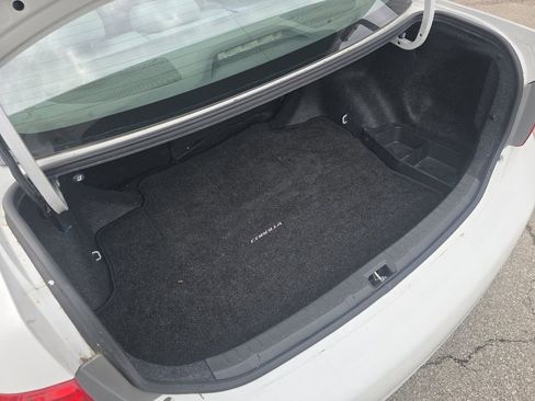 Used 2010 Toyota Corolla FWD image 12