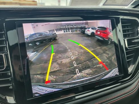 Used 2023 Dodge Durango GT image 16