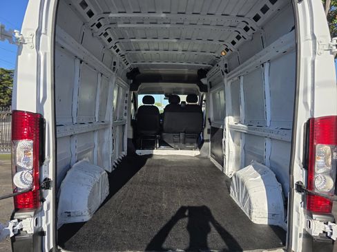 Used 2016 RAM ProMaster 2500 FWD image 24