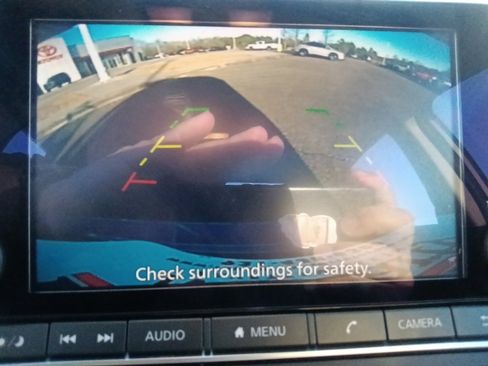 Used 2024 Nissan Altima 2.5 SV image 21