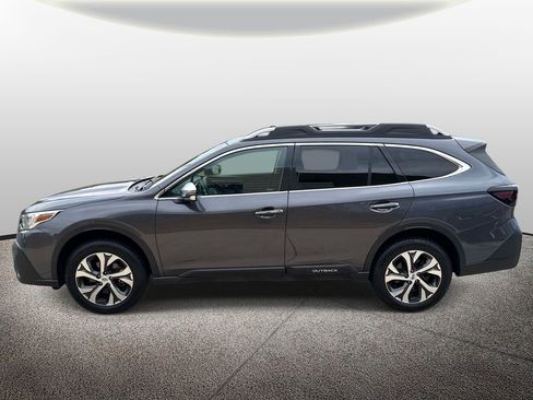 Used 2022 Subaru Outback Touring AWD/4WD image 3