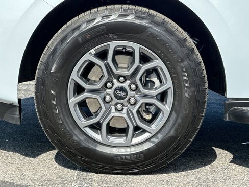 Certified 2025 Ford Expedition Active image 27