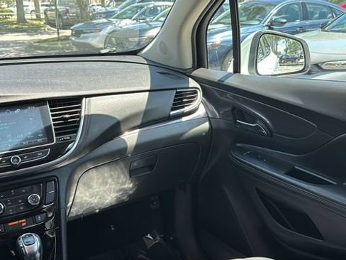 Used 2021 Buick Encore Preferred w/ Safety Package AWD/4WD image 14