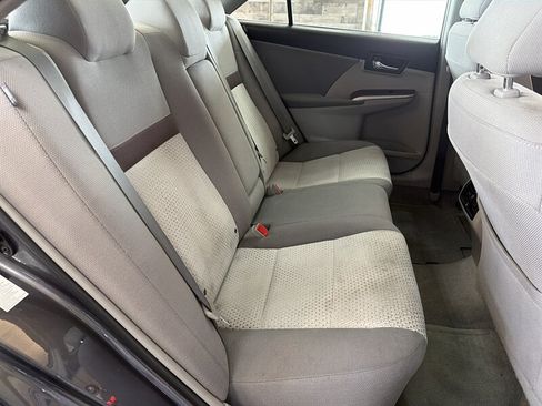 Used 2012 Toyota Camry XLE w/ Convenience Pkg FWD image 23