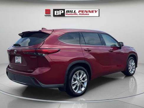 Used 2021 Toyota Highlander Limited image 6