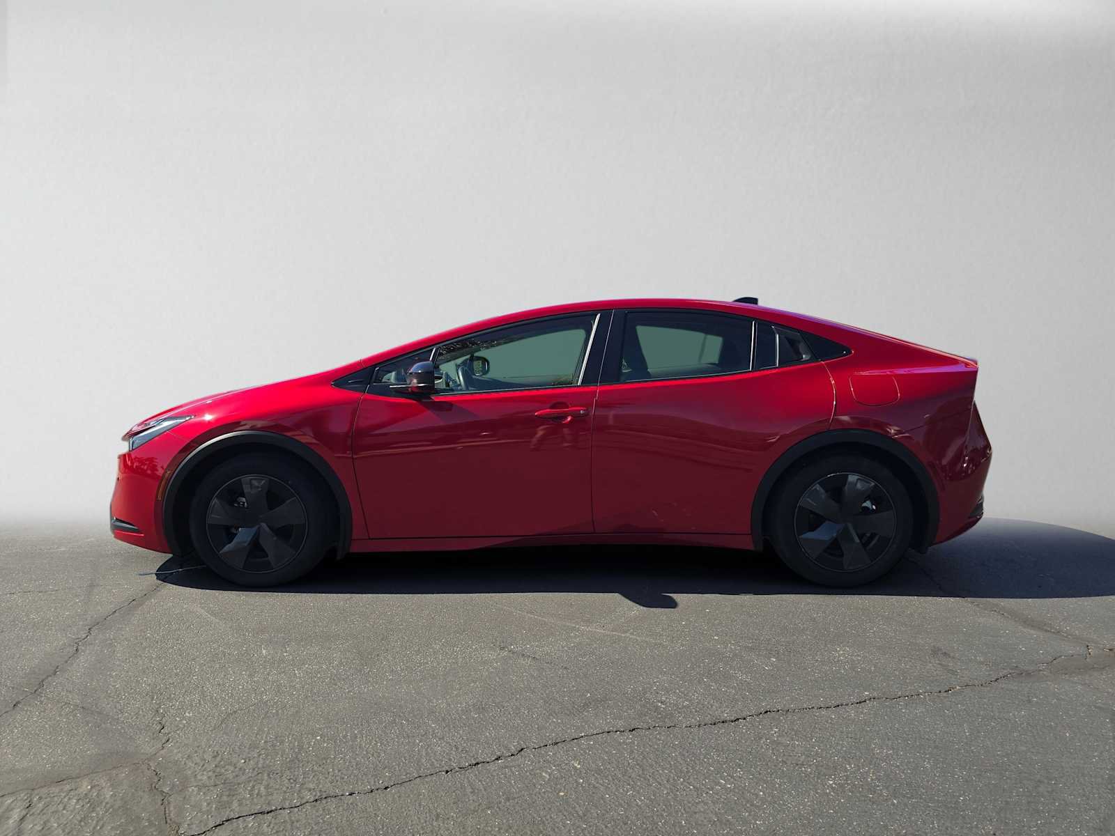 Certified 2026 Toyota Prius LE FWD image 6