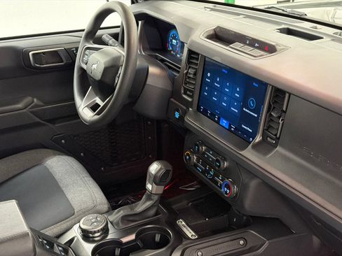 Used 2025 Ford Bronco 4-Door AWD/4WD image 10