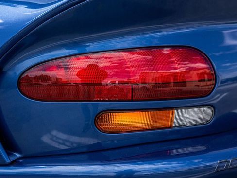 Used 1996 Dodge Viper GTS image 40