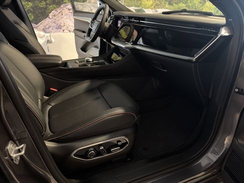 Used 2024 Jeep Wagoneer Launch Edition image 20