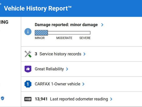 Used 2023 Honda Pilot Touring image 6