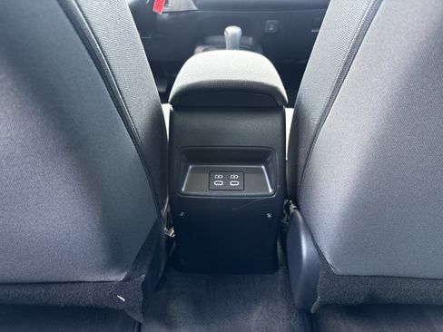 Used 2025 Toyota Corolla LE FWD image 18