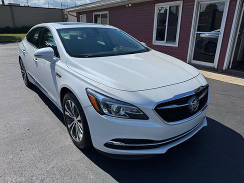 Used 2017 Buick LaCrosse Essence w/ Sun and Shade Package FWD image 3
