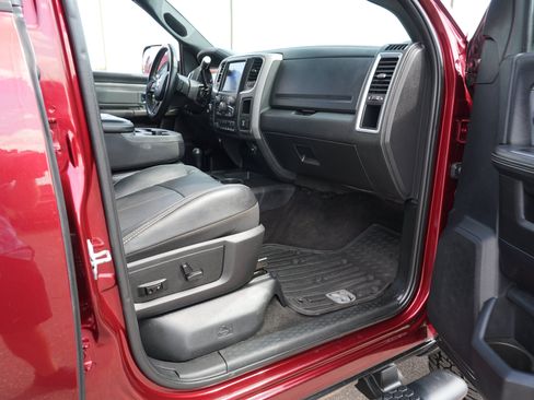 Used 2018 RAM 2500 Power Wagon w/ Leather & Luxury Group AWD/4WD image 29