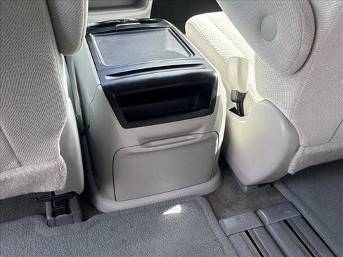 Used 2013 Toyota Sienna LE w/ Towing Pkg FWD image 23
