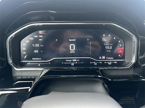 Used 2025 GMC Sierra 1500 SLT image 11