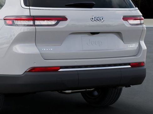 New 2026 Jeep Grand Cherokee L Limited image 13