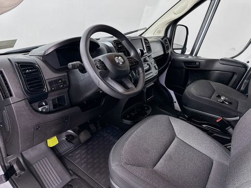 Used 2025 RAM ProMaster 2500 w/ U-Haul Equipment Group FWD image 28