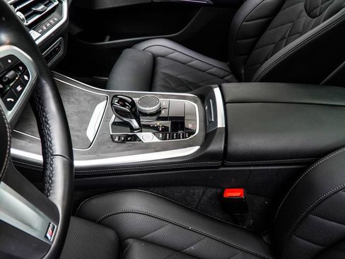 Used 2023 BMW X5 sDrive40i w/ M Sport Package RWD image 19