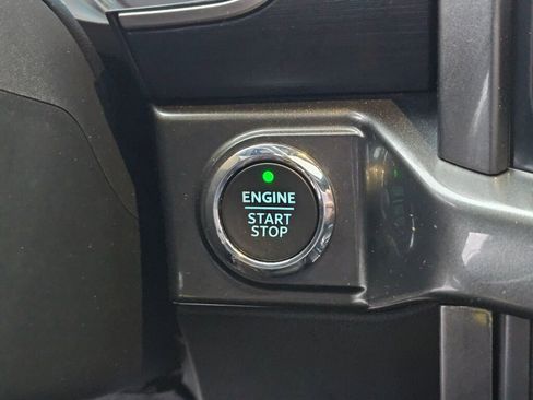 Certified 2022 Ford F150 XLT w/ Equipment Group 302A High image 36