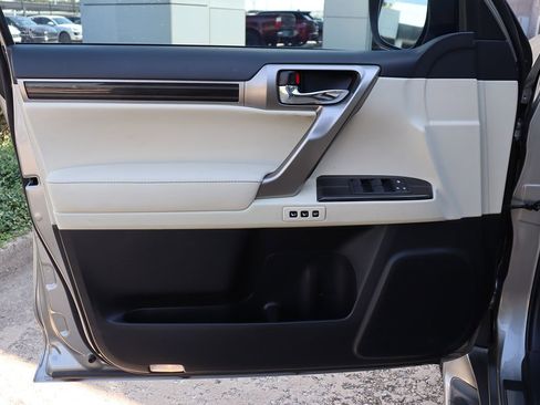 Used 2021 Lexus GX 460 Premium image 41