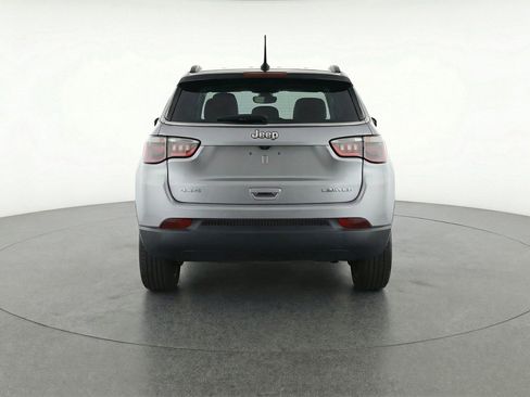 Used 2025 Jeep Compass Limited AWD/4WD image 7