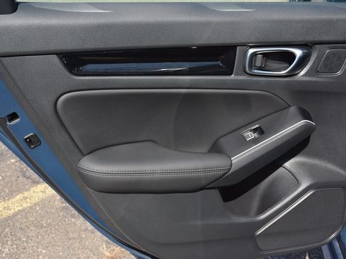 Used 2025 Honda Civic Sport Touring image 16