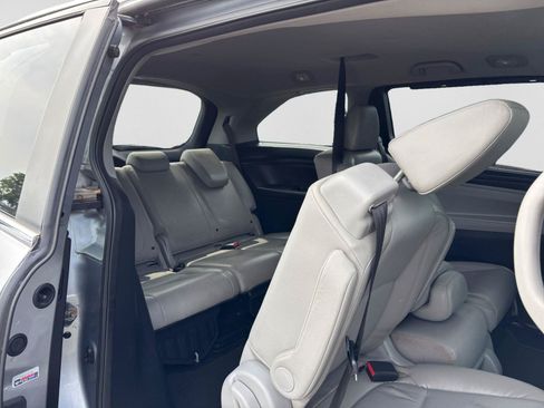 Used 2018 Honda Odyssey EX-L image 50