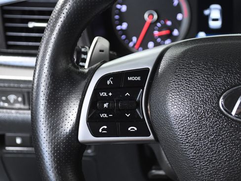 Used 2019 Hyundai Sonata Limited image 11