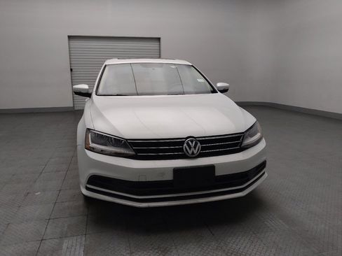 Used 2017 Volkswagen Jetta SE FWD image 14