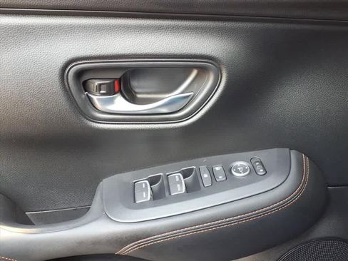 Used 2025 Honda HR-V Sport image 13