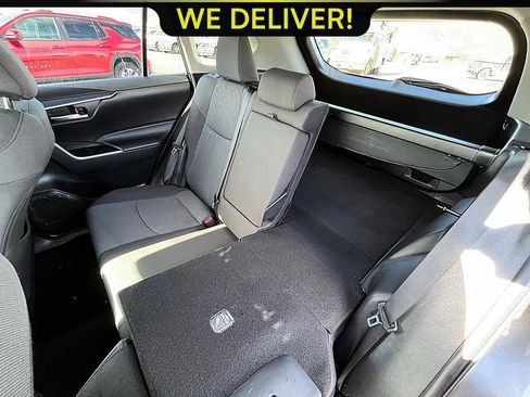 Used 2025 Toyota RAV4 XLE AWD/4WD image 16
