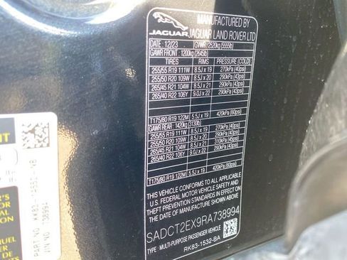 Used 2024 Jaguar F-PACE R-Dynamic S image 35