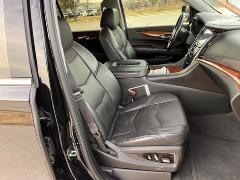 Used 2015 Cadillac Escalade Premium image 23