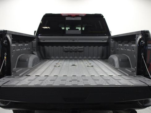 Used 2026 GMC Sierra 2500 AT4 w/ AT4 Premium Plus Package AWD/4WD image 14