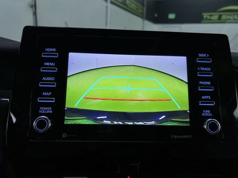 Used 2021 Toyota Camry SE FWD image 21