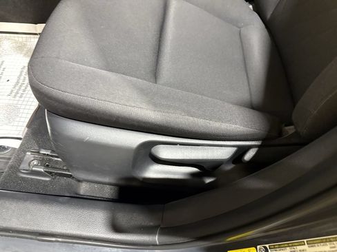 Used 2024 Toyota Corolla LE FWD image 14