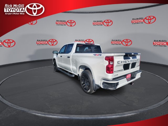 Used 2024 Chevrolet Silverado 1500 Custom w/ Rally Edition AWD/4WD image 6