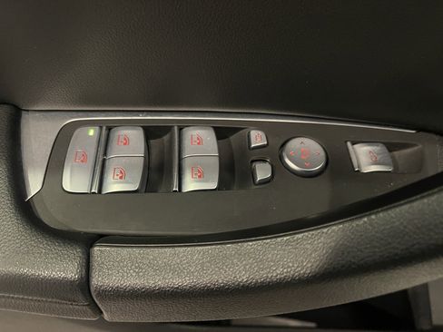 Used 2023 BMW X4 xDrive30i w/ M Sport Package image 8